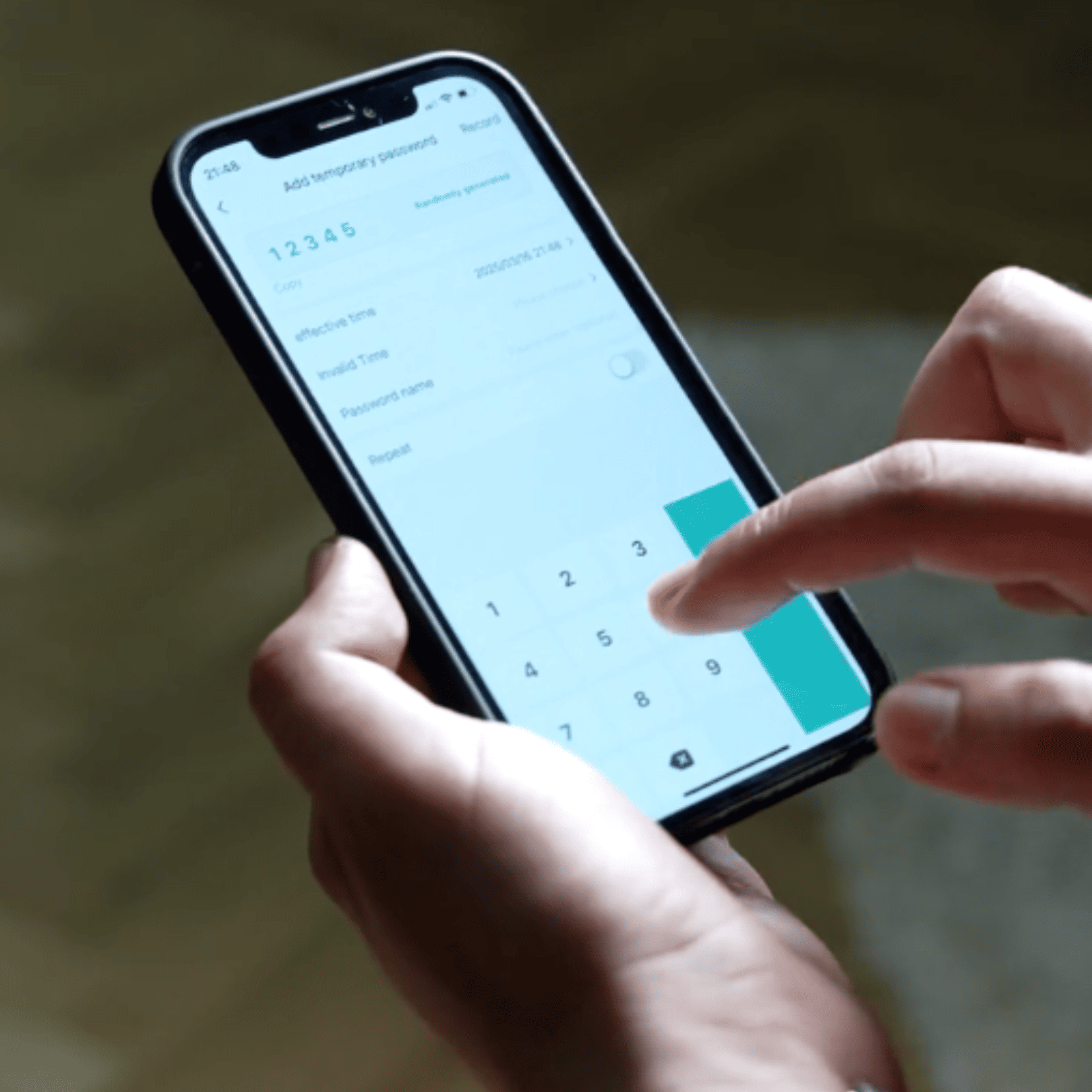 Serrure intelligente Z24 Face ID avec caméra UHD et accès sans clé – Contrôle à distance via Tuya Smart, disponible au Sénégal avec installation offerte